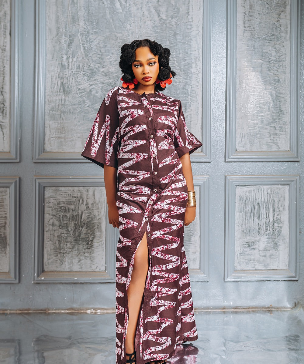 The Nia Short-Sleeve Long Gown With High Slit - Multicoloured