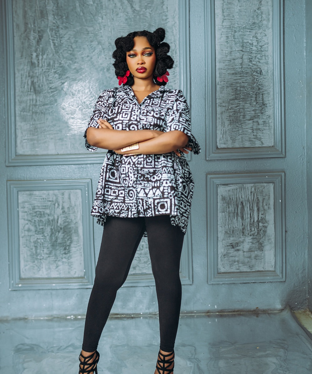 The Nia Geometric Patterned Short-Sleeve Shirt